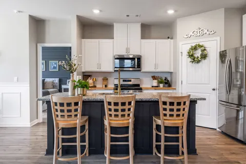 $385,000 | 2140 Quinn Drive, White House, TN 37188