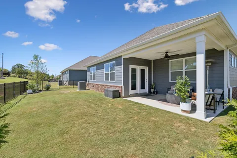 $385,000 | 2140 Quinn Drive, White House, TN 37188