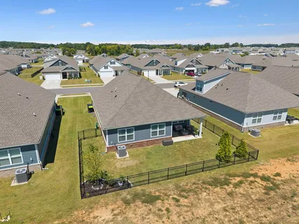 $385,000 | 2140 Quinn Drive, White House, TN 37188