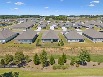 $385,000 | 2140 Quinn Drive, White House, TN 37188