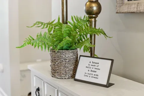 $385,000 | 2140 Quinn Drive, White House, TN 37188