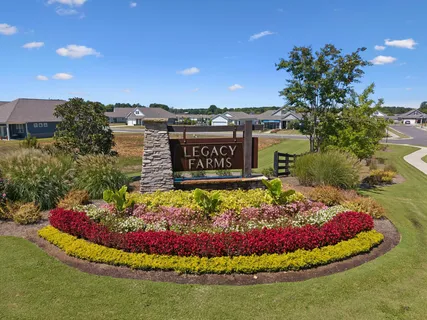 $385,000 | 2140 Quinn Drive, White House, TN 37188