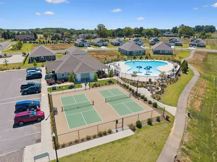 $385,000 | 2140 Quinn Drive, White House, TN 37188