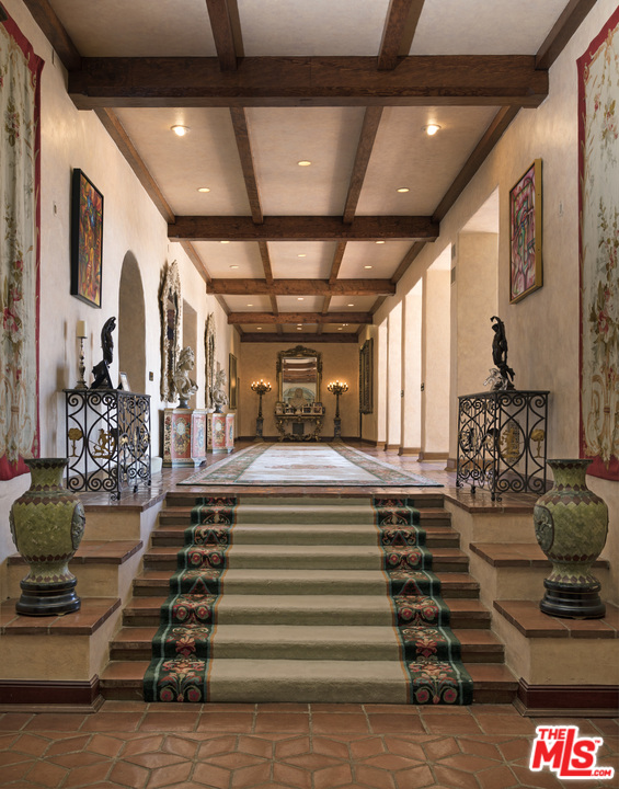 1011 North Beverly Drive Beverly Hills, CA 90210 - Photo 12 of 42