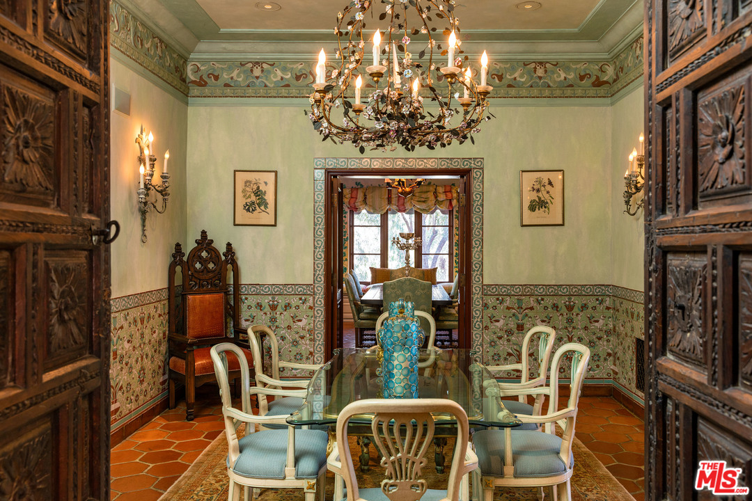 1011 North Beverly Drive Beverly Hills, CA 90210 - Photo 27 of 42