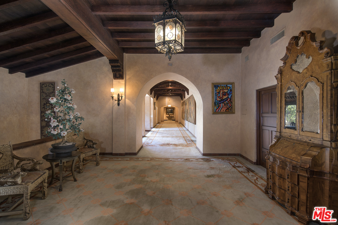 1011 North Beverly Drive Beverly Hills, CA 90210 - Photo 31 of 42