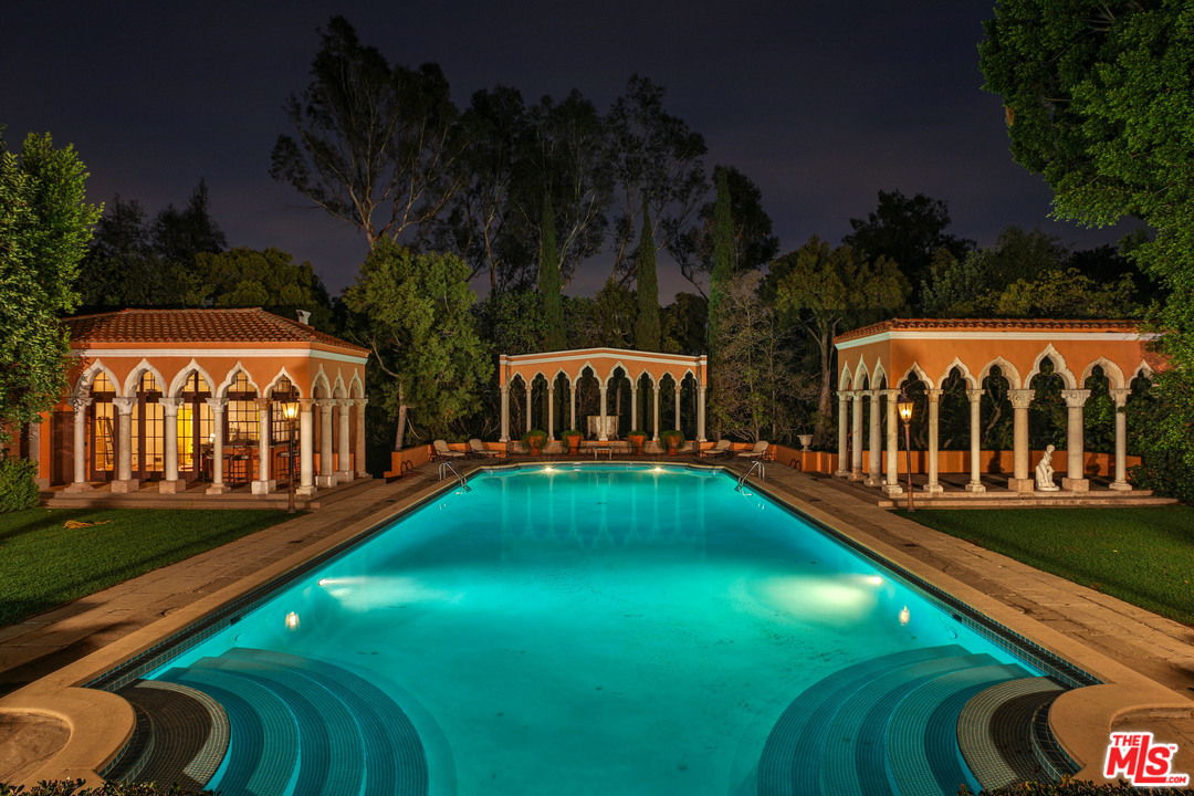 1011 North Beverly Drive Beverly Hills, CA 90210 - Photo 41 of 42