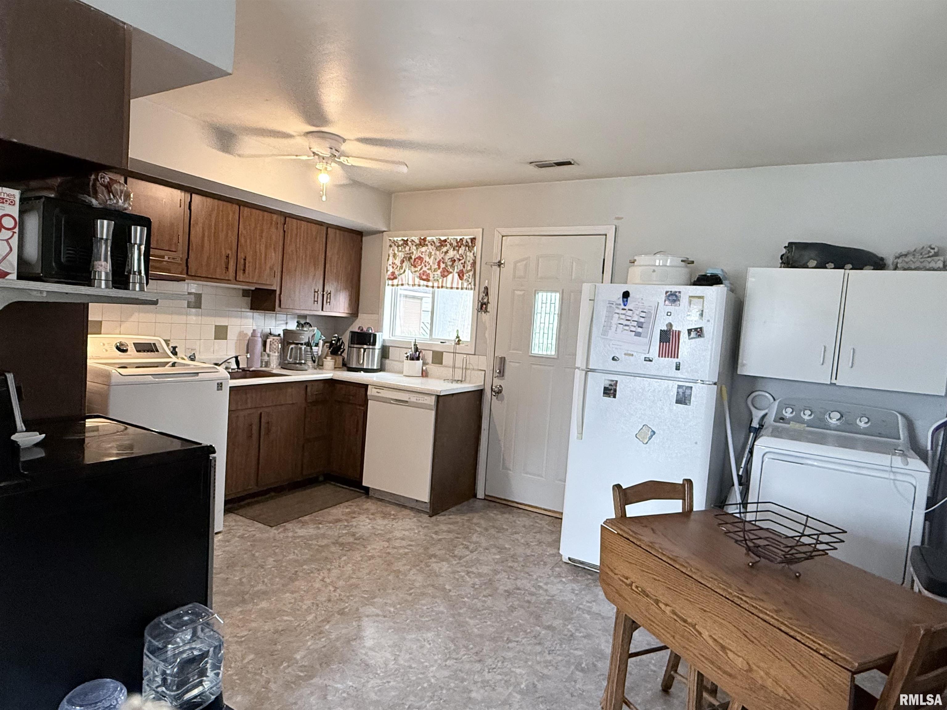 3230 Buckner Street Springfield, IL 62703 - Photo 2 of 17 Gallery Image 2