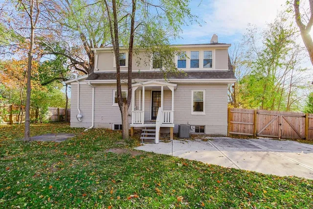 $370,000 | 1705 Southwest Walnut Street, Blue Springs, MO 64015