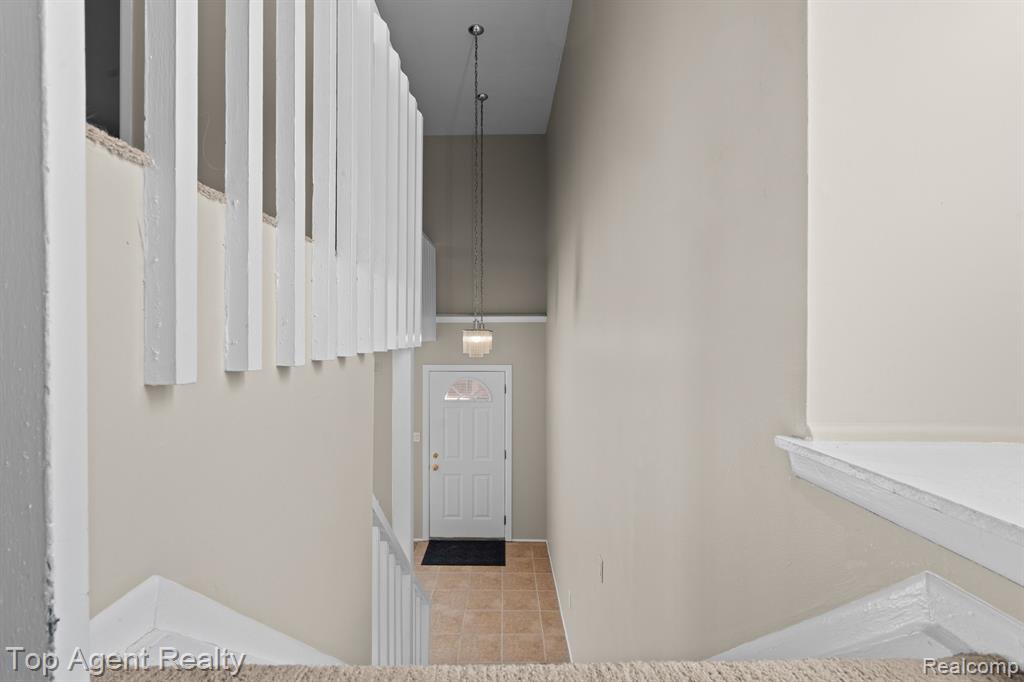 5095 Crooks Road, Unit 1 Royal Oak, MI 48073 - Photo 12 of 19 Gallery Image 12