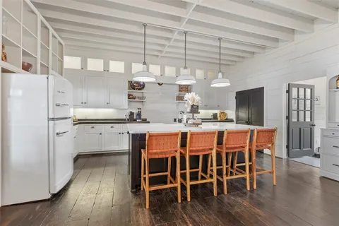 $699,000 | 2000 North Lake Drive, Greenville, TX 75402