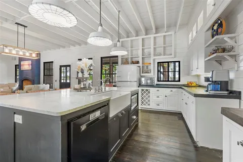 $699,000 | 2000 North Lake Drive, Greenville, TX 75402