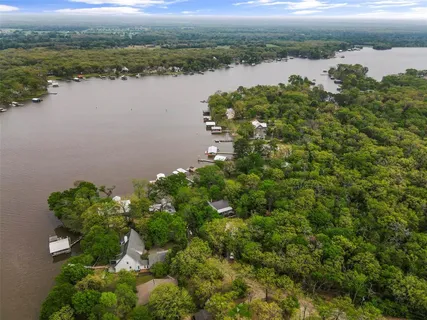 $699,000 | 2000 North Lake Drive, Greenville, TX 75402