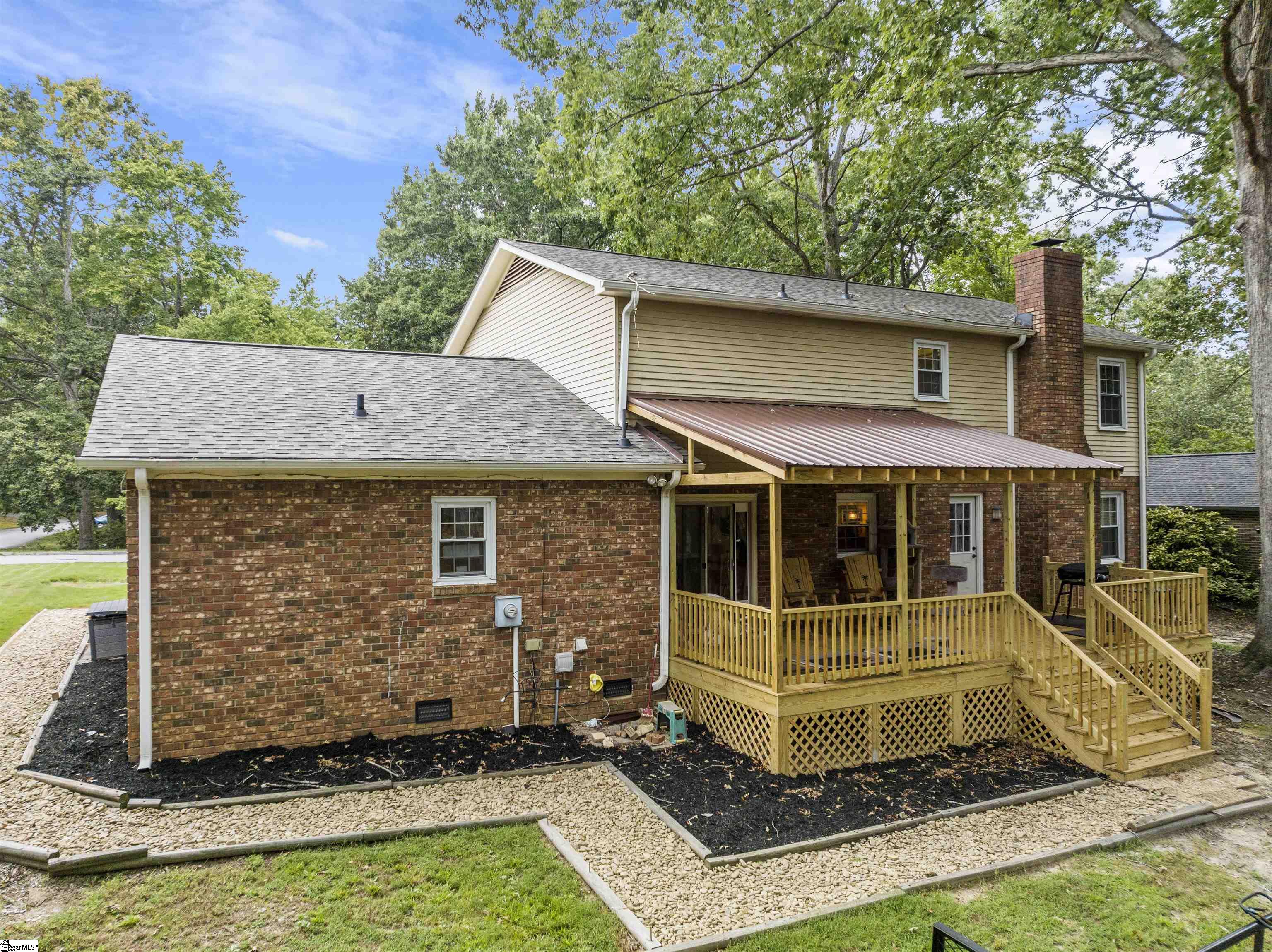 400 Hudson Farm Road Greer, SC 29650 - Photo 3 of 34 Gallery Image 3
