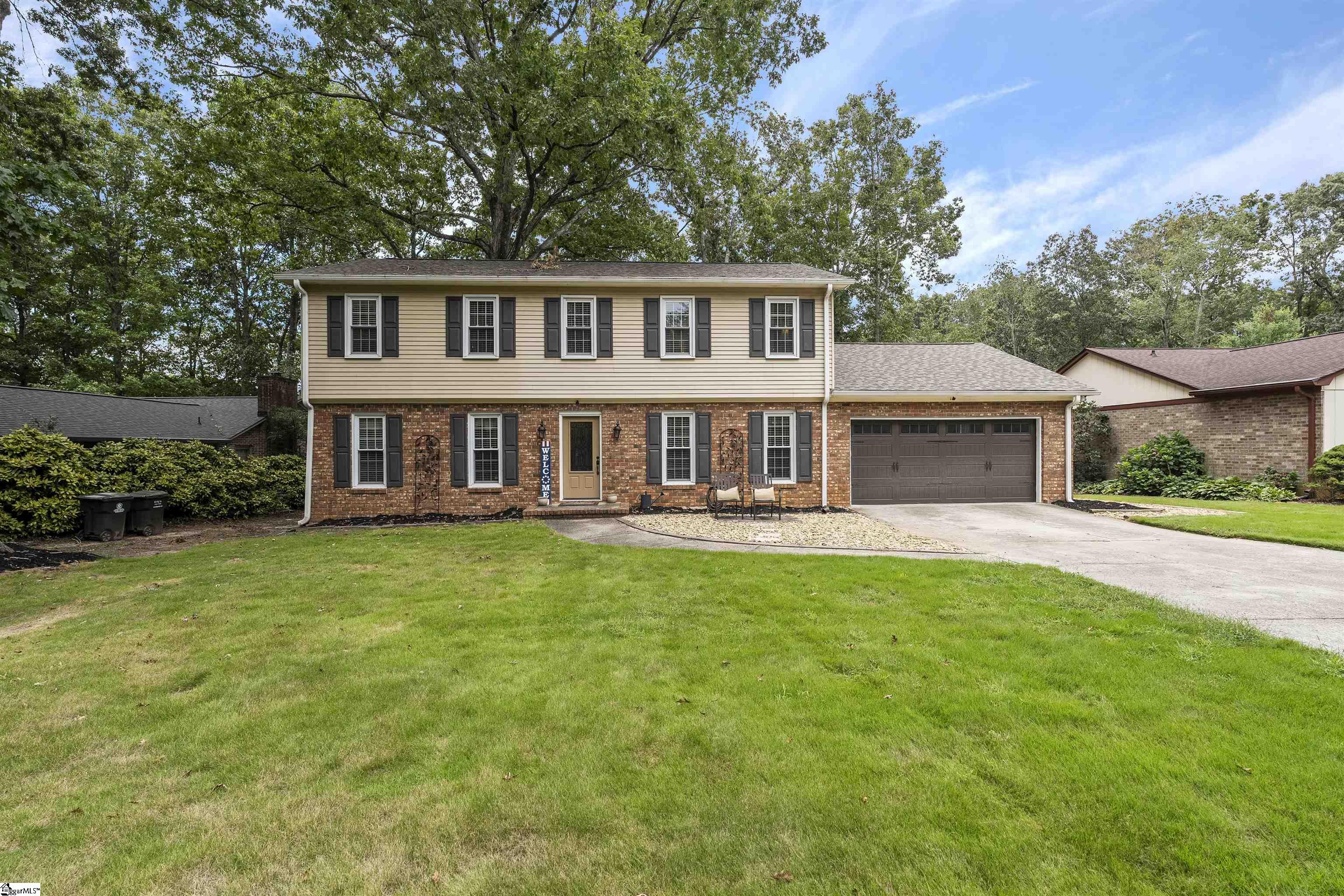 400 Hudson Farm Road Greer, SC 29650 - Photo 8 of 34 Gallery Image 8