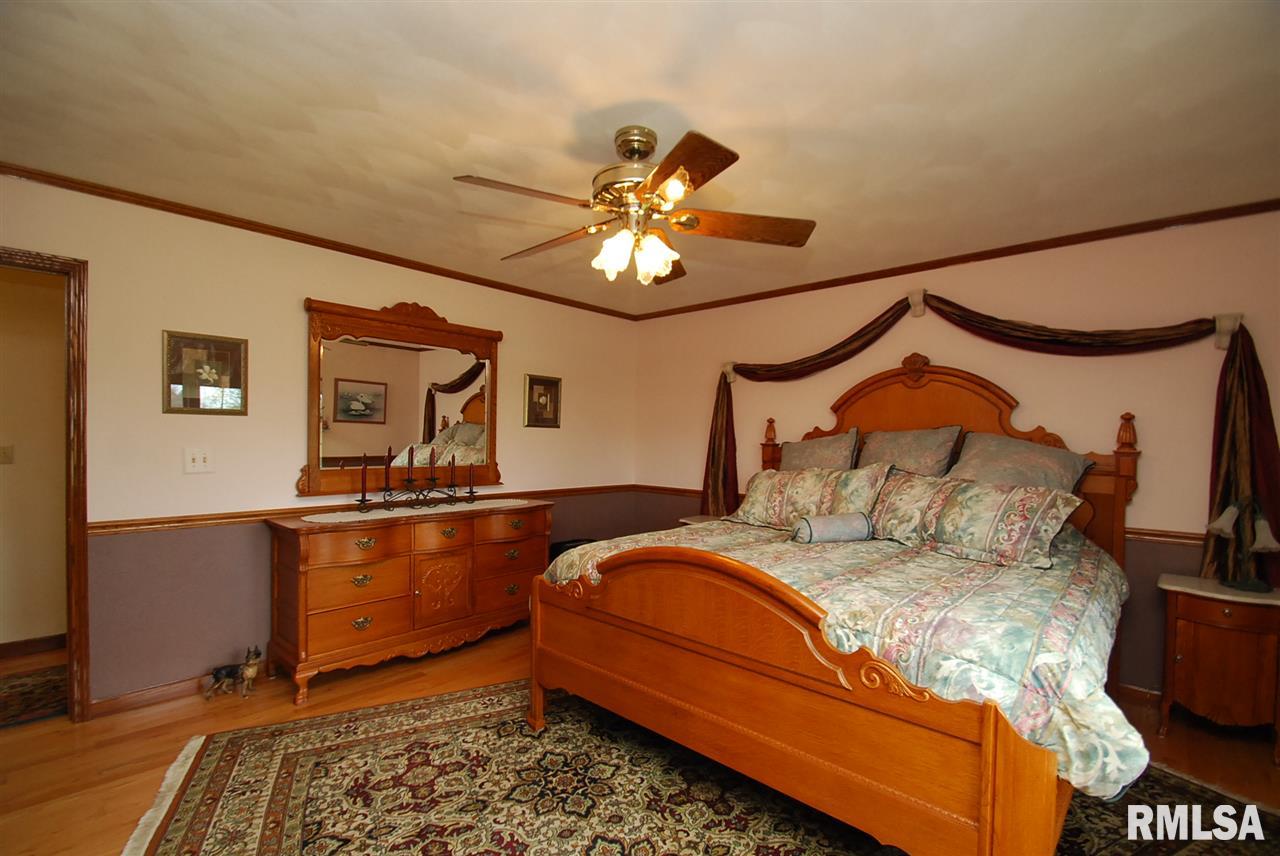 1008 North Quarry Road Trivoli, IL 61569 - Photo 19 of 36