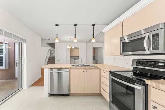 $338,000 | 3136 Kingston Court, West Palm Beach, FL 33409