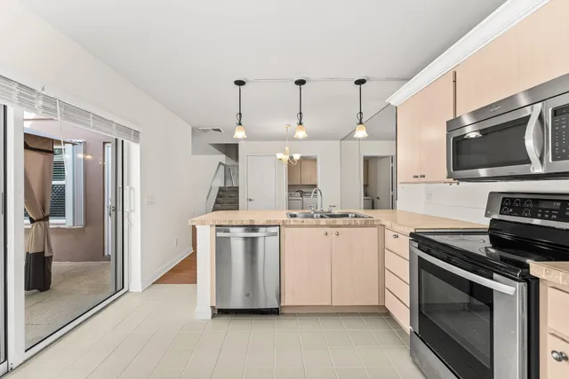 $338,000 | 3136 Kingston Court, West Palm Beach, FL 33409