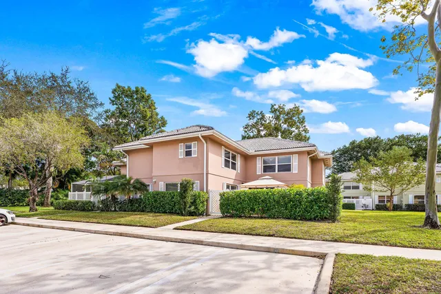 $338,000 | 3136 Kingston Court, West Palm Beach, FL 33409