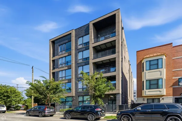 $499,999 | 2342 West Adams Street, Unit 505, Chicago, IL 60612