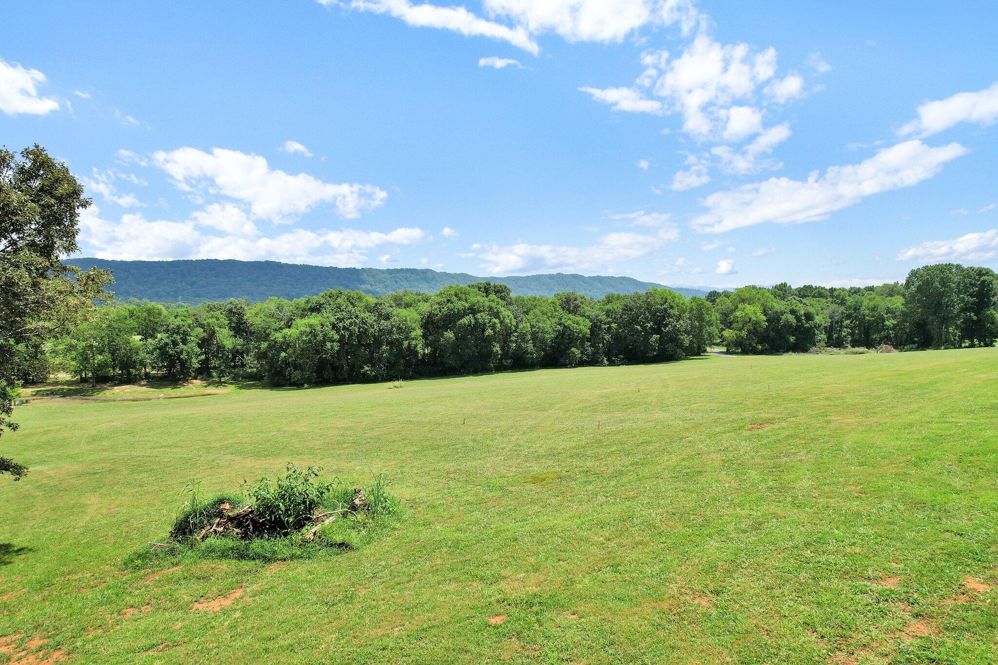 1 Snow Hill Road Ooltewah, TN 37363 - Photo 2 of 17 Gallery Image 2