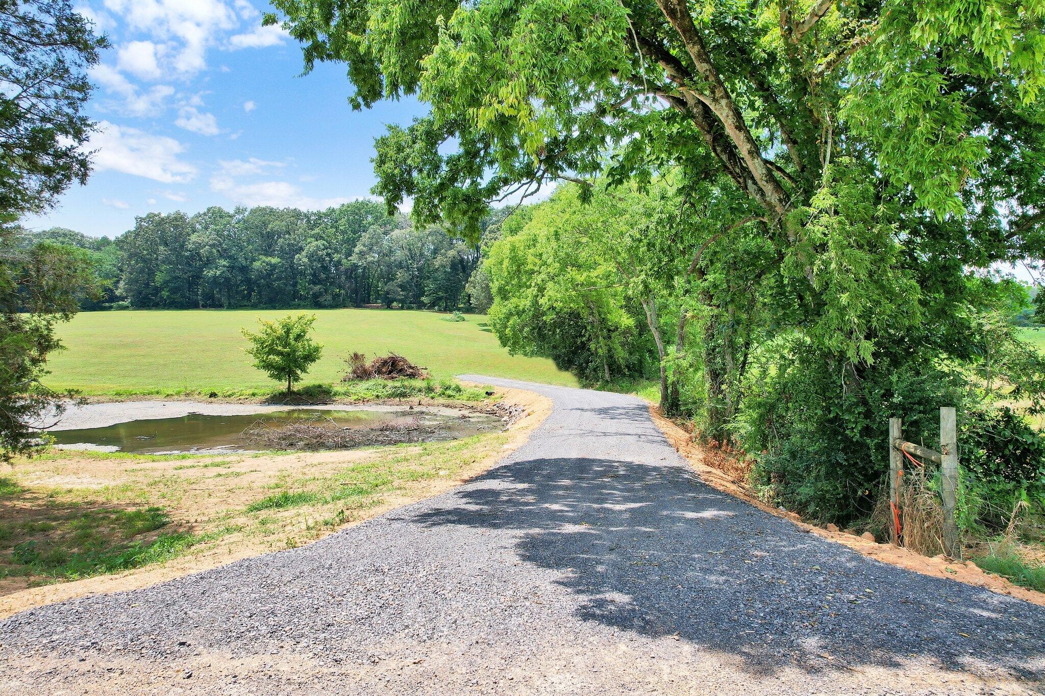 1 Snow Hill Road Ooltewah, TN 37363 - Photo 4 of 17 Gallery Image 4