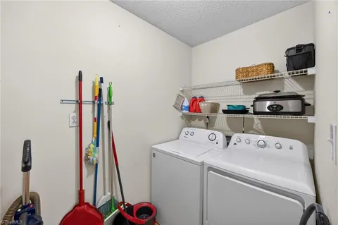 $268,900 | 368 Fox Creek Lane, Lexington, NC 27292