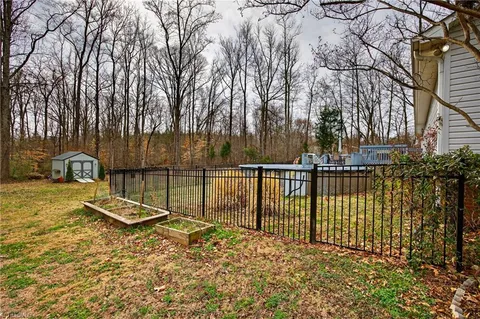 $268,900 | 368 Fox Creek Lane, Lexington, NC 27292