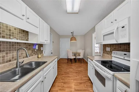 $268,900 | 368 Fox Creek Lane, Lexington, NC 27292