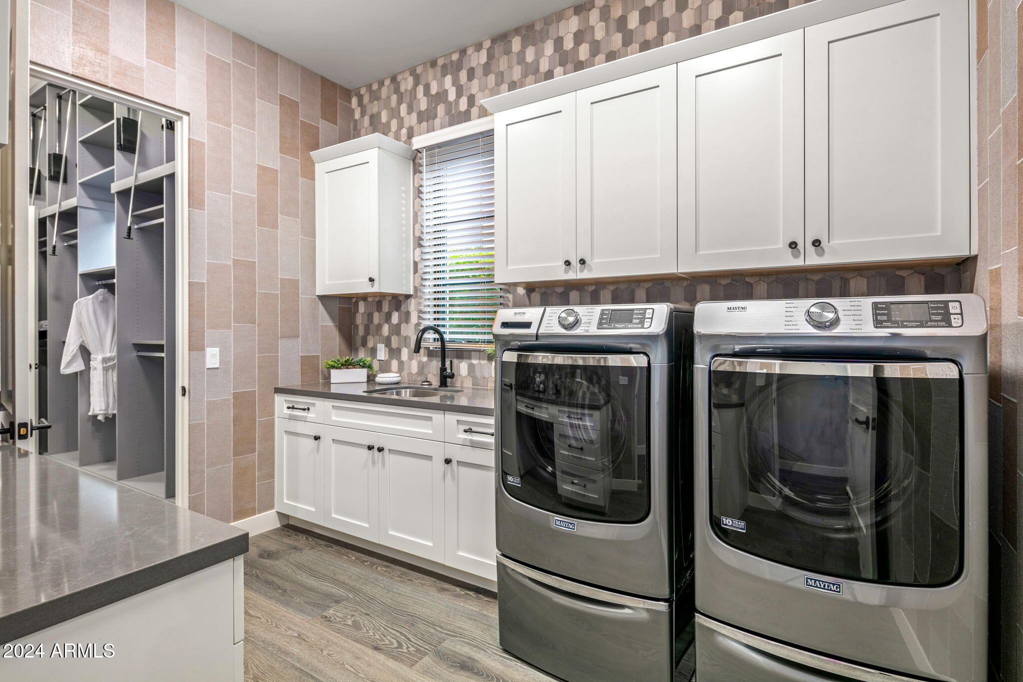 37200 North Cave Creek Road, Unit 1082 Scottsdale, AZ 85262 - Photo 39 of 66 39-web-or-mls-Laundry