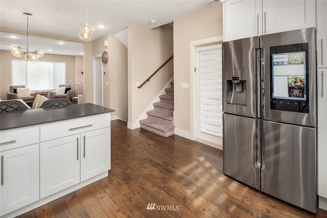 321 South 47th Street, Unit A Renton, WA 98055 - Photo 6 of 23 Gallery Image 6