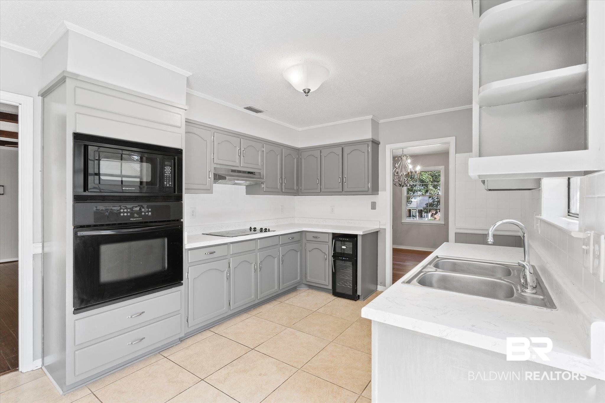 1058 Aberdeen Court North Mobile, AL 36609 - Photo 10 of 32