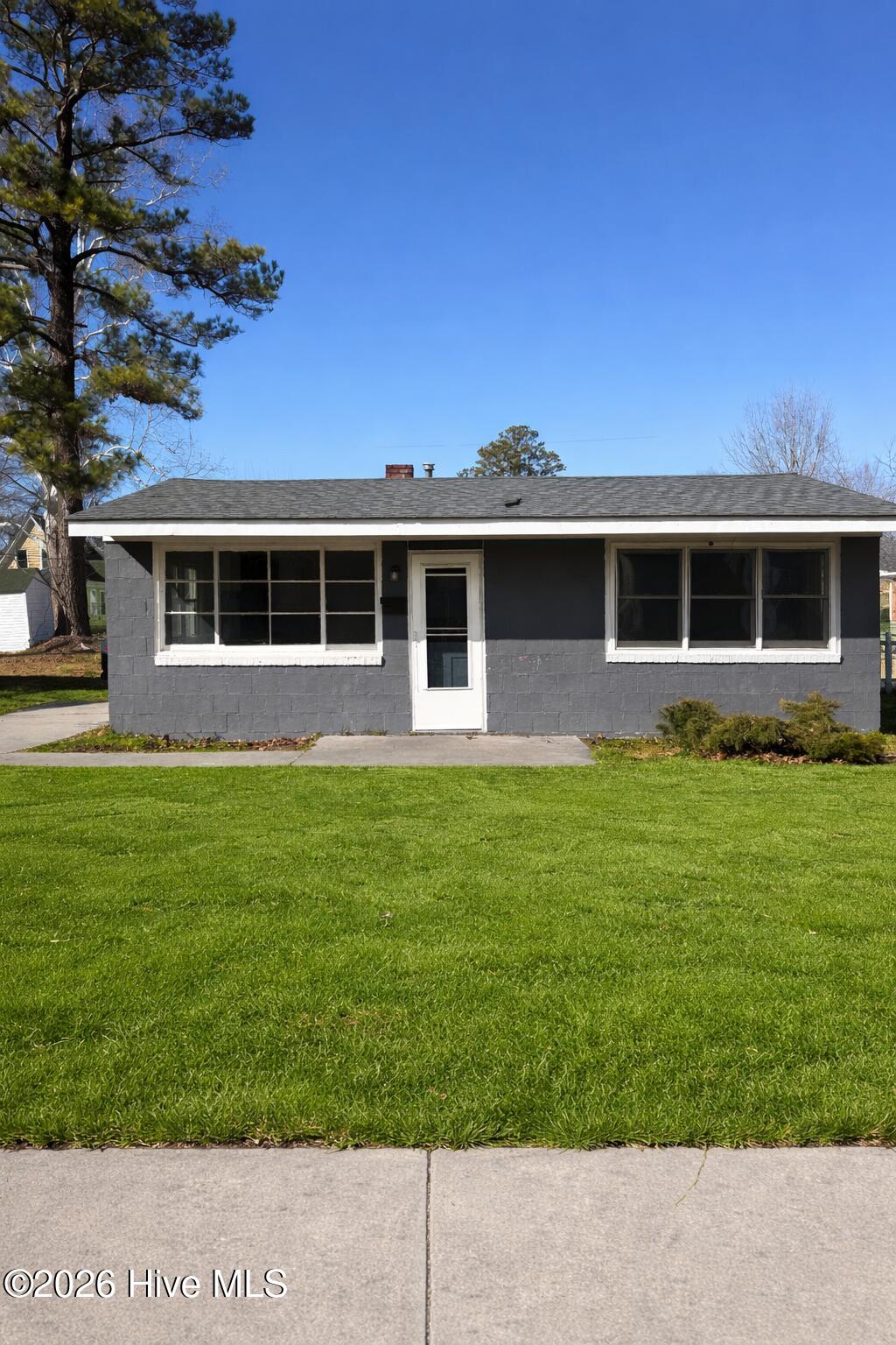 (Virtually enhanced grass)