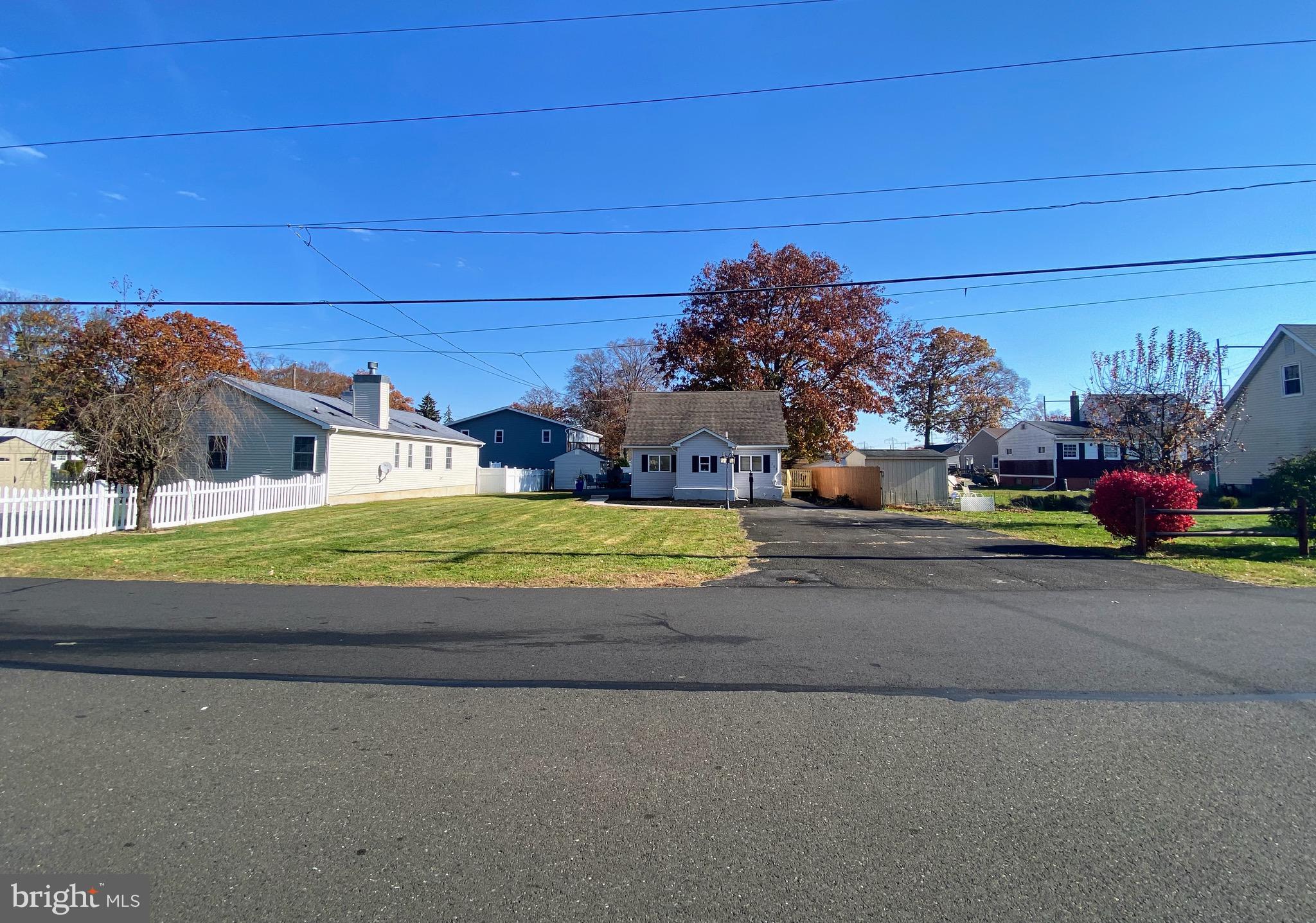 203 Spring Avenue Croydon, PA 19021 - Photo 3 of 38 Exterior From Street