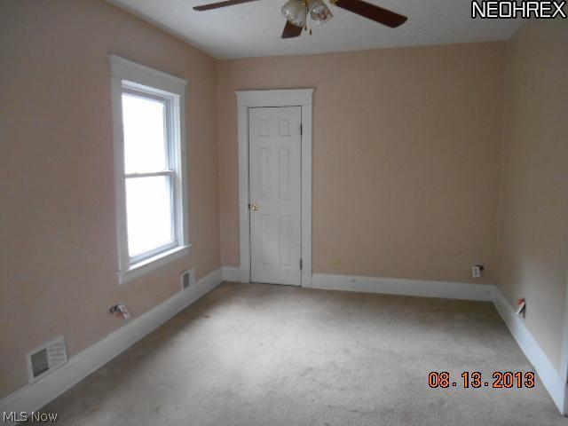 414 Cleveland Road Cleveland, OH 44108 - Photo 9 of 14 Gallery Image 9