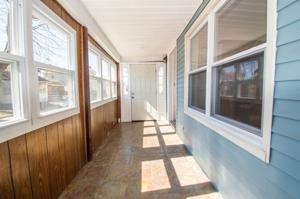 20 Manhattan Street Springfield, MA 01109 - Photo 14 of 16 Gallery Image 14