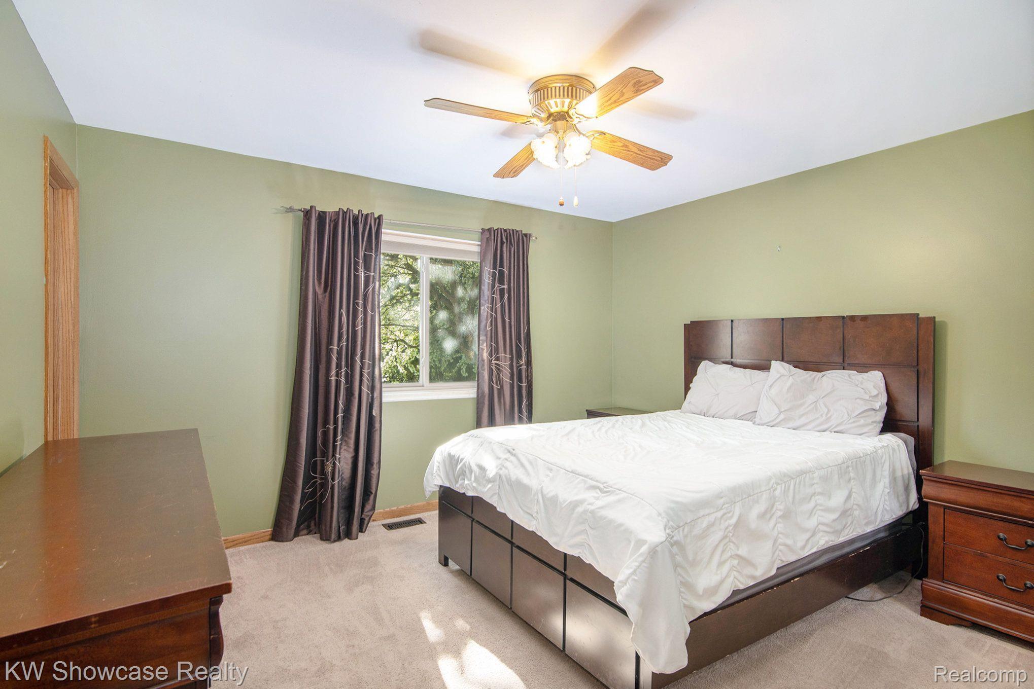 4045 Elms Road Swartz Creek, MI 48473 - Photo 7 of 27