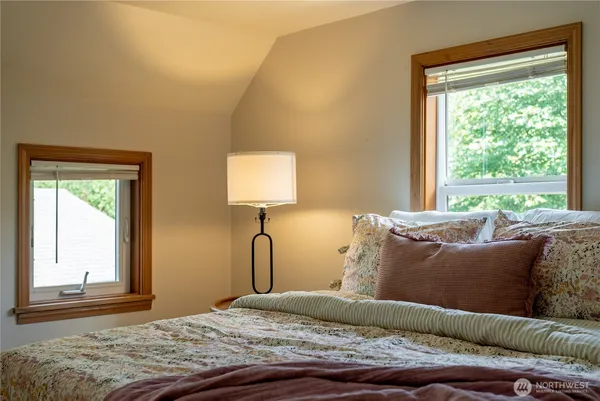 $825,000 | 20006 68th Avenue Northeast, Kenmore, WA 98028