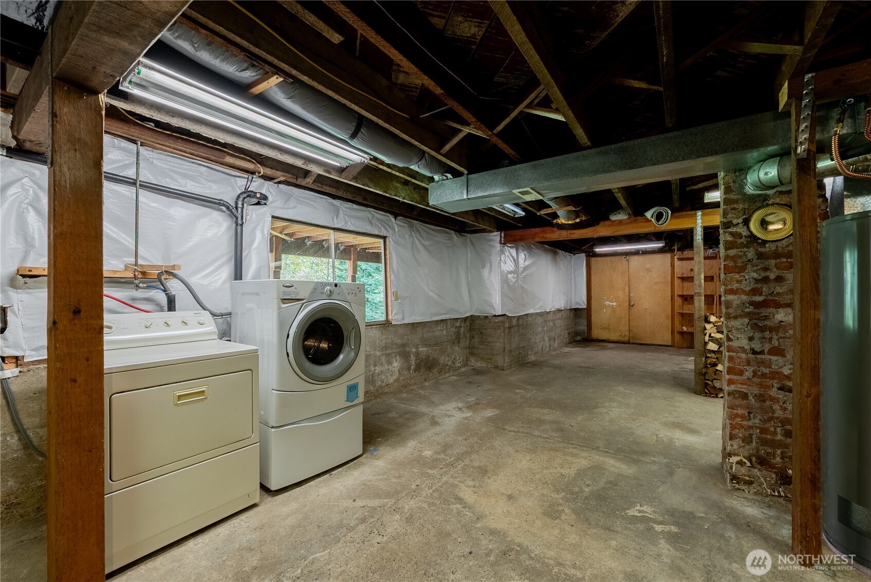 20006 68th Avenue Northeast Kenmore, WA 98028 - Photo 32 of 40 a utility room with dryer and washer