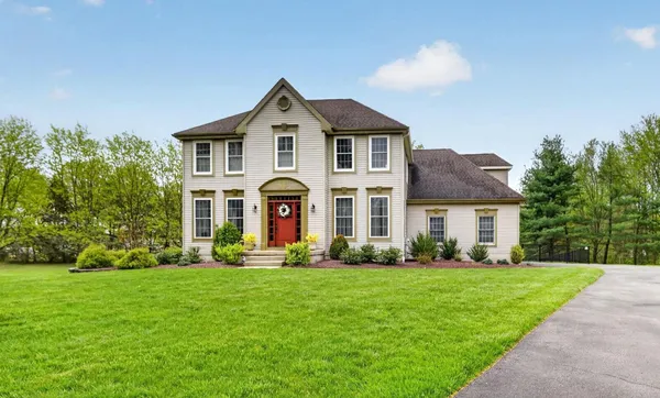 $1,099,900 | 5 Blue Bell Lane, Robbinsville, NJ 08691