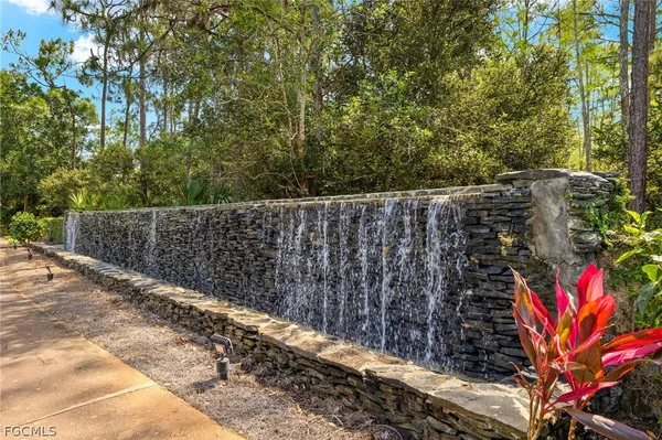 $344,900 | 2202 Hidden Lake Drive, Unit 104, Naples, FL 34112