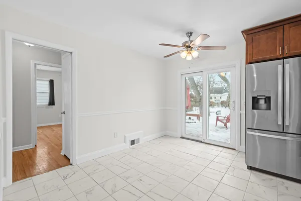 $2,350 | 4521 Thorncroft Avenue, Royal Oak, MI 48073