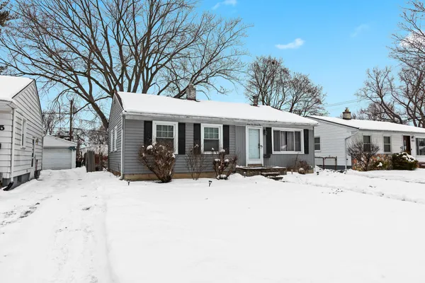 $2,350 | 4521 Thorncroft Avenue, Royal Oak, MI 48073