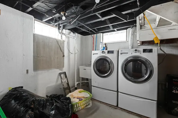 $2,350 | 4521 Thorncroft Avenue, Royal Oak, MI 48073