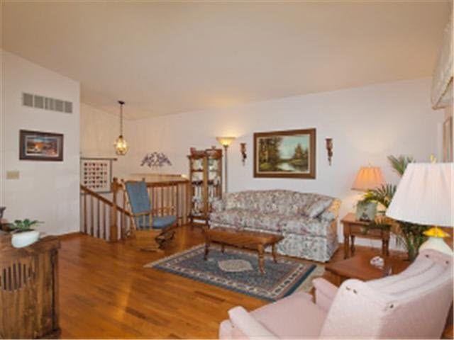 1828 36th Avenue Southeast Rochester, MN 55904 - Photo 4 of 27 Gallery Image 4