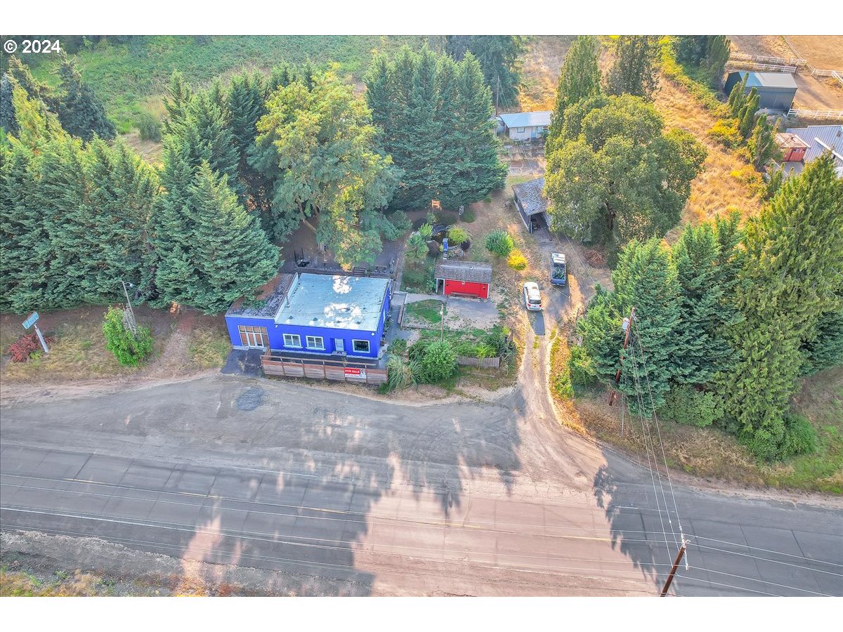 26901 Northwest St Helens Road Scappoose, OR 97056 - Photo 5 of 43 a view of outdoor space and yard