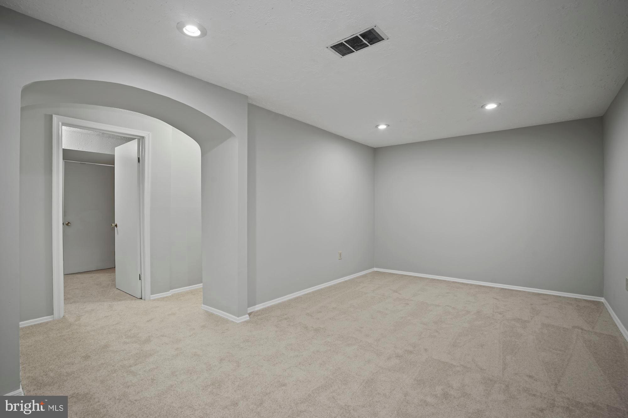 5822 Canvasback Road Burke, VA 22015 - Photo 29 of 35 Gallery Image 29