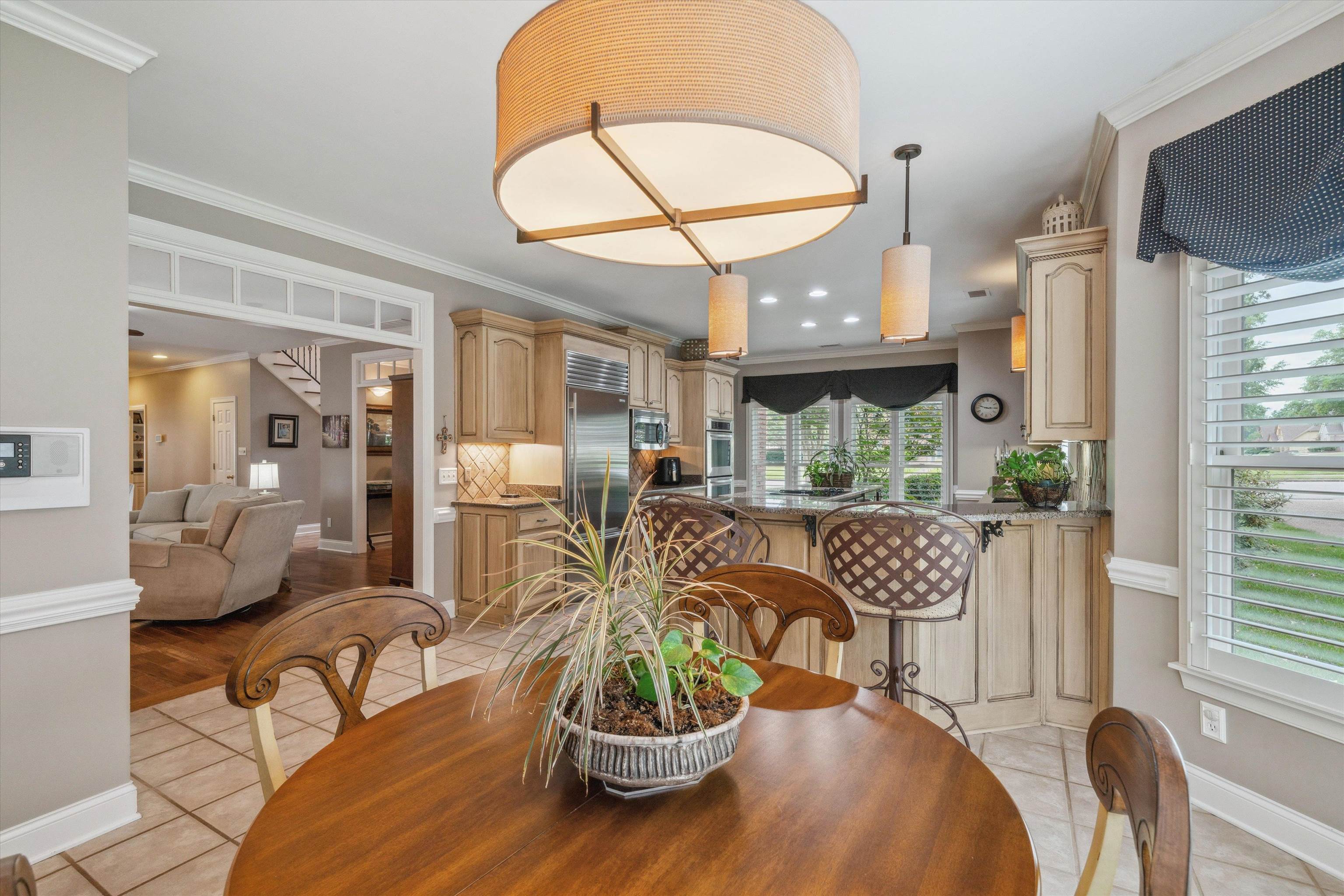 928 West Powell Road Collierville, TN 38017 - Photo 9 of 37 Gallery Image 9