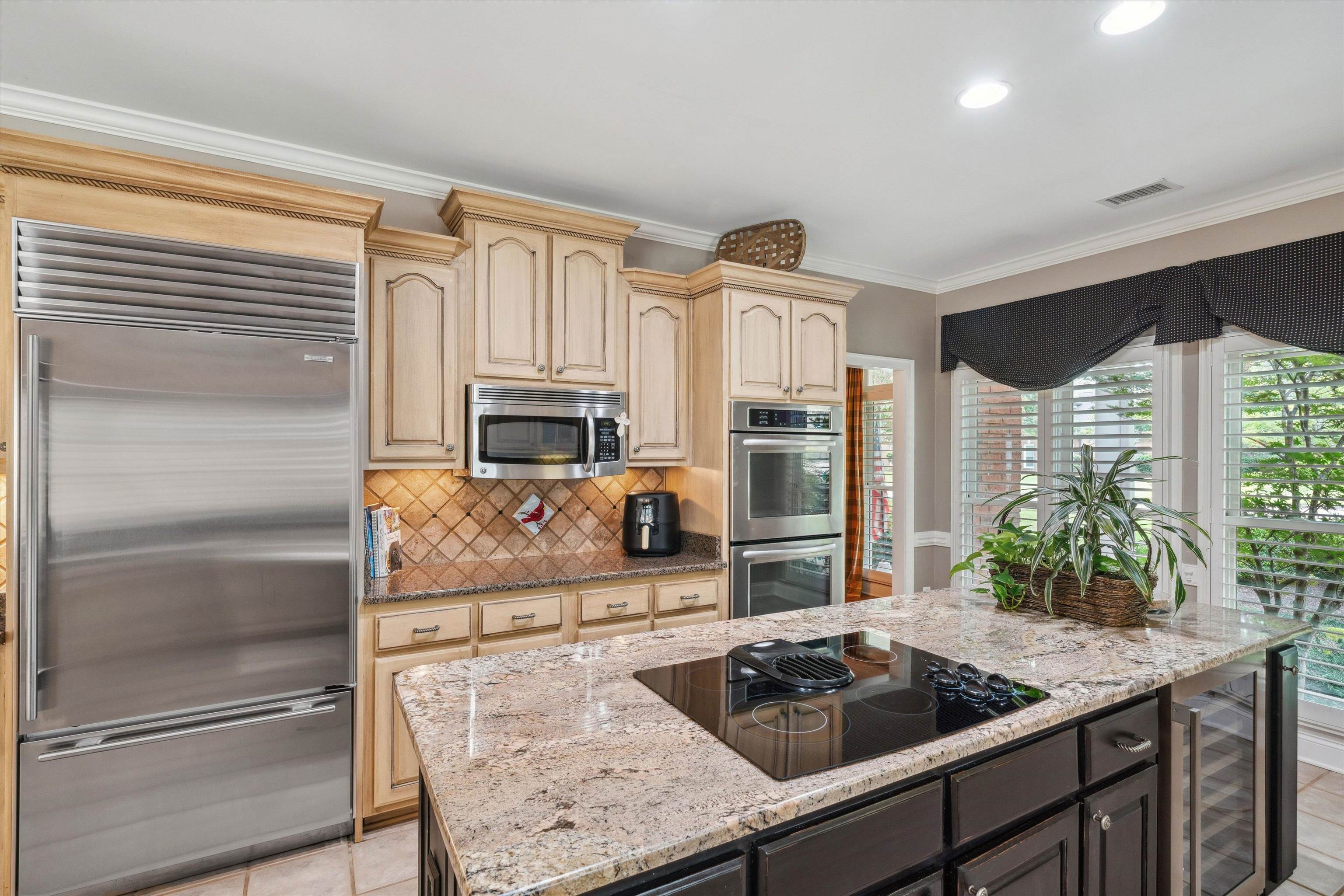 928 West Powell Road Collierville, TN 38017 - Photo 10 of 37 Gallery Image 10