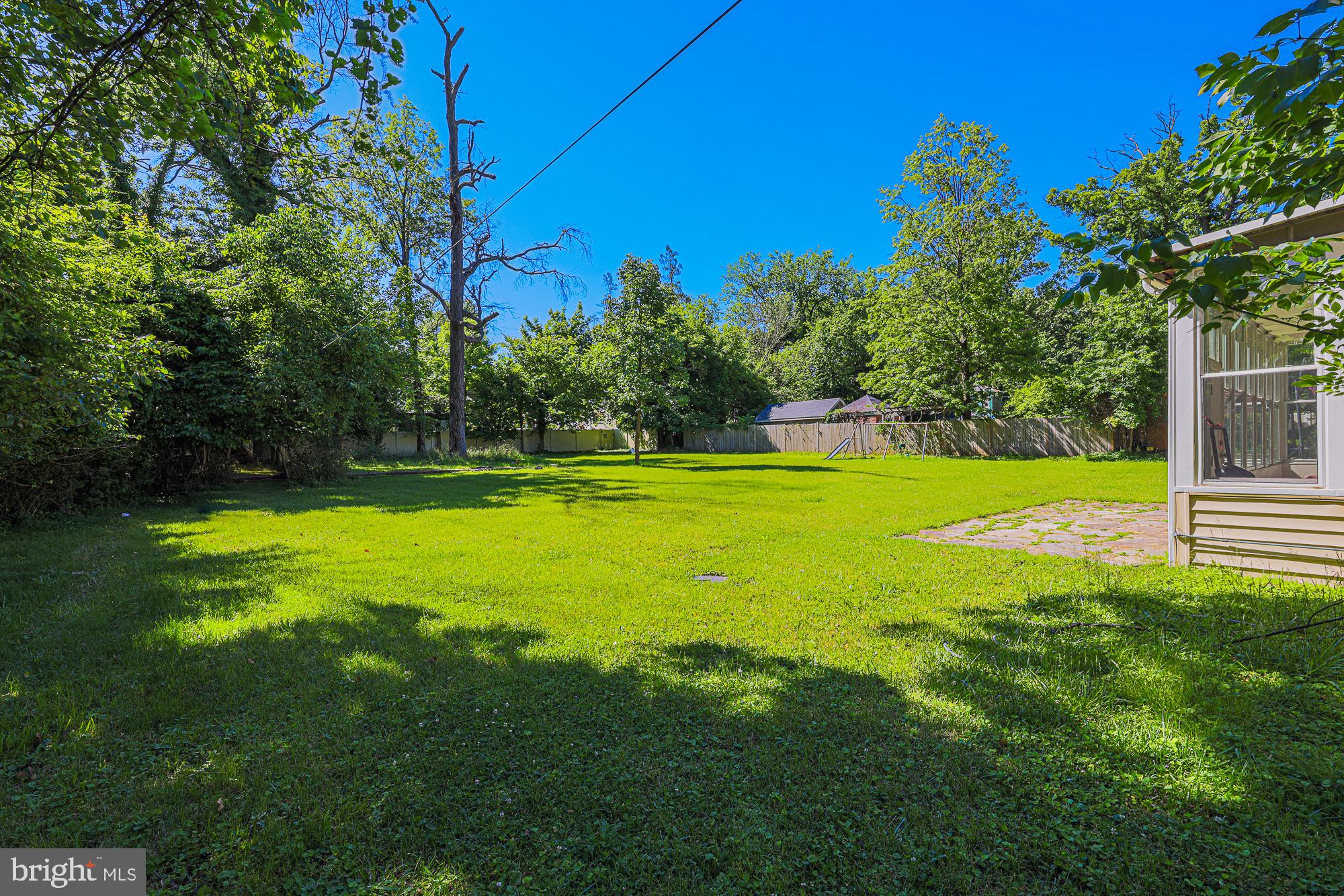 3305 Bancroft Road Baltimore, MD 21215 - Photo 14 of 61 Spacious green oasis in the sun.